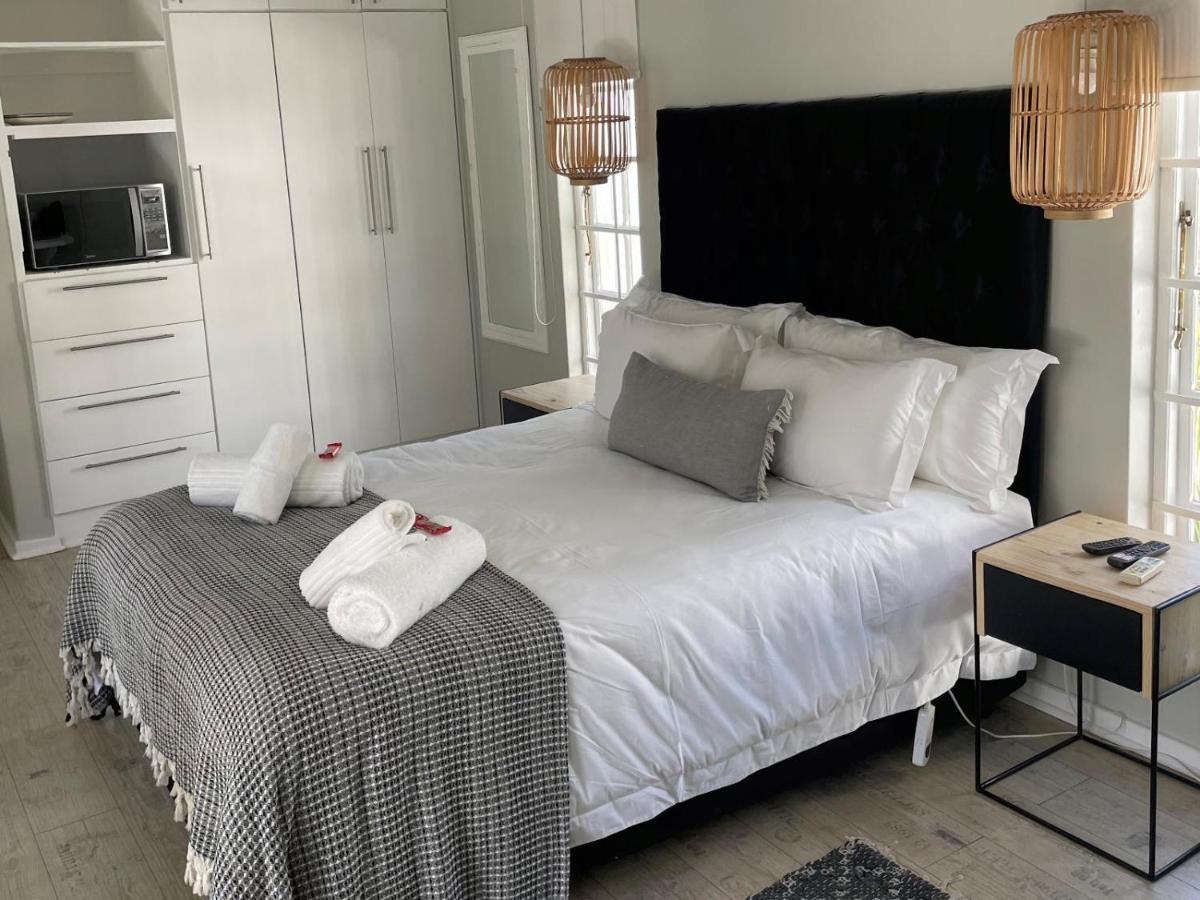 La Belle Guest House Bloemfontein Pokój zdjęcie