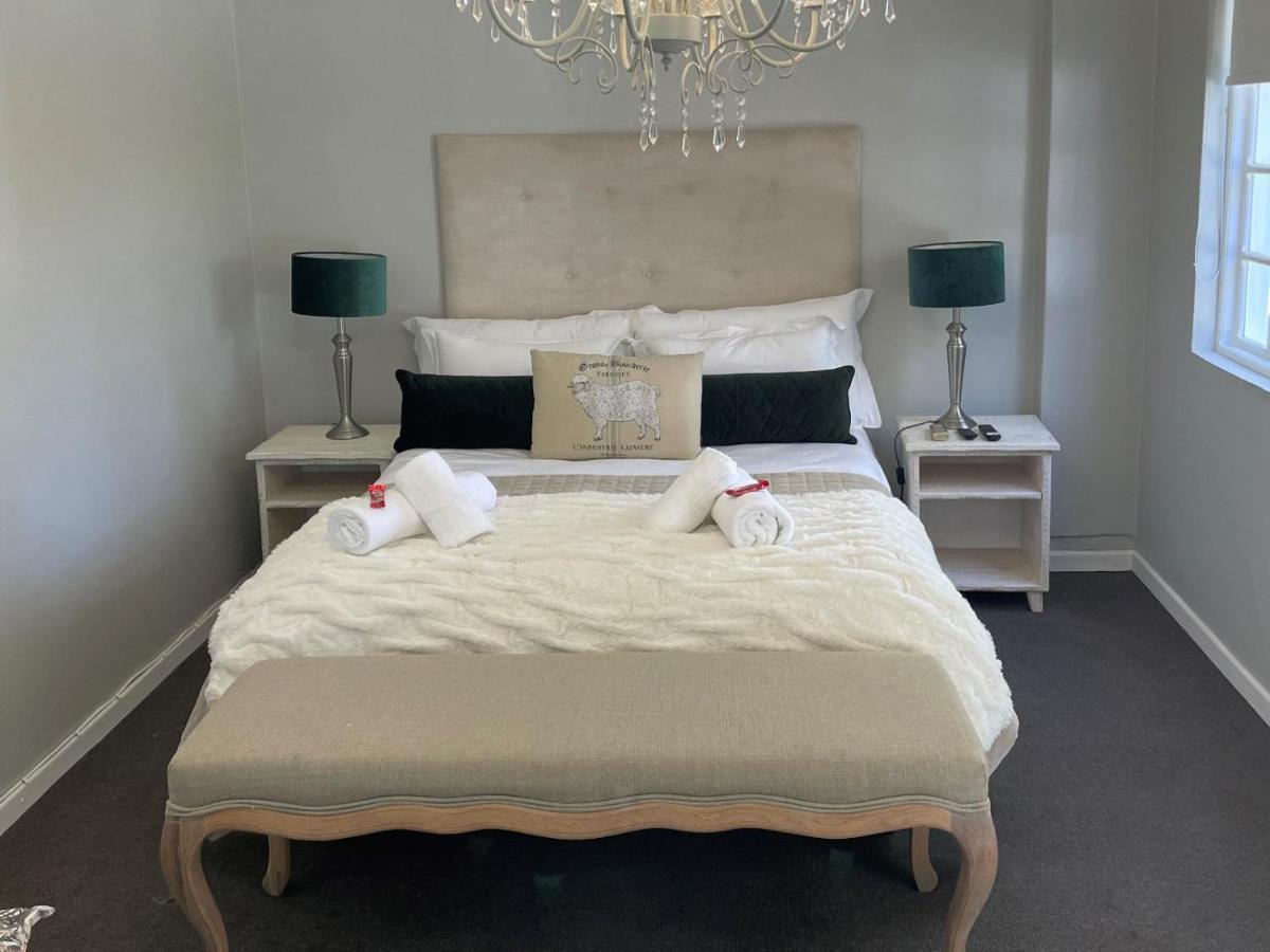La Belle Guest House Bloemfontein Pokój zdjęcie