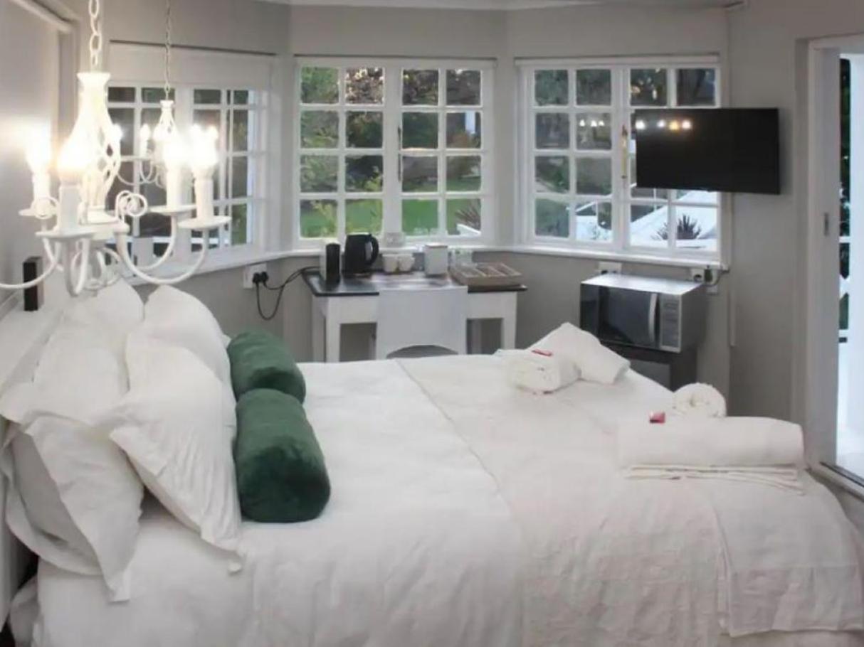 La Belle Guest House Bloemfontein Zewnętrze zdjęcie